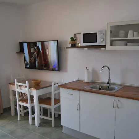 Felucia Apartment